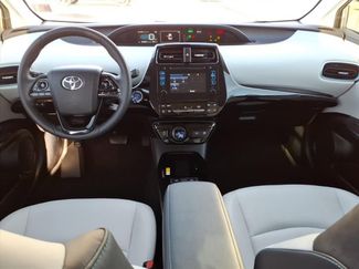 Used 2019 Toyota Prius L Eco video 2