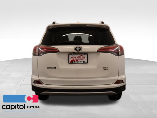 Used 2016 Toyota RAV4 XLE AWD/4WD image 3