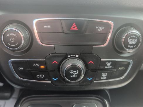 Used 2020 Jeep Compass Limited AWD/4WD image 15