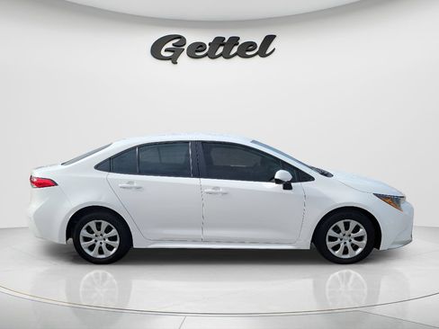 Used 2024 Toyota Corolla LE FWD image 4
