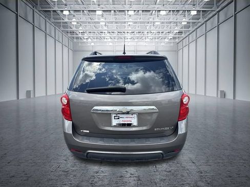 Used 2011 Chevrolet Equinox LT FWD image 4
