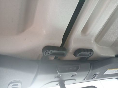 Used 2022 Jeep Wrangler Sport S image 27