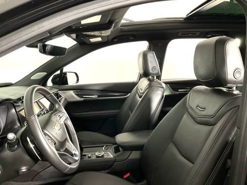 Certified 2025 Cadillac XT6 Sport w/ Technology Package AWD/4WD image 27