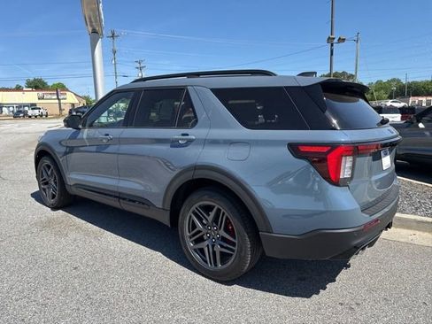 New 2026 Ford Explorer ST image 8