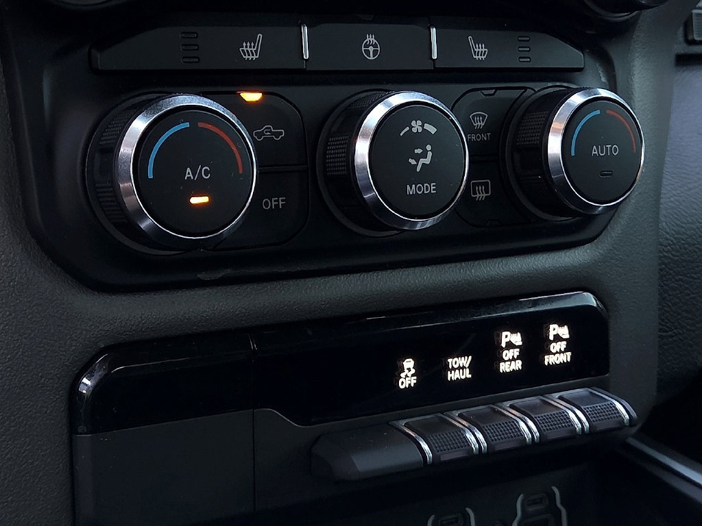 Used 2021 RAM 1500 Big Horn AWD/4WD image 14