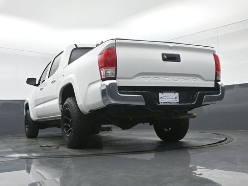 Used 2017 Toyota Tacoma SR5 image 52