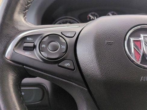 Used 2020 Buick Enclave Essence w/ Sound and Sites Package image 17