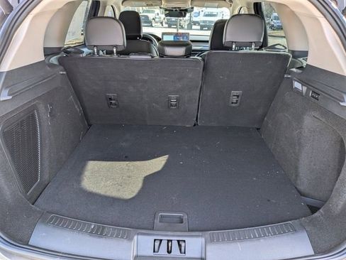 New 2026 Lincoln Corsair Premiere image 9