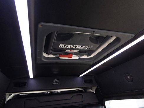 Used 2019 Mercedes-Benz Sprinter 3500 image 40