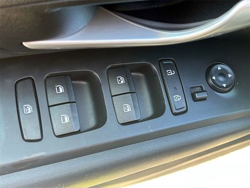 Used 2023 Hyundai Santa Cruz SEL image 17