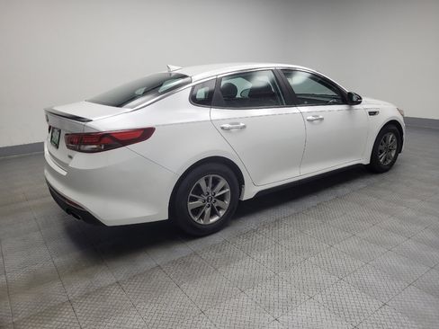 Used 2017 Kia Optima LX w/ Value Package image 10