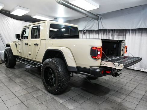 Used 2020 Jeep Gladiator Rubicon w/ Dual Top Group AWD/4WD image 53