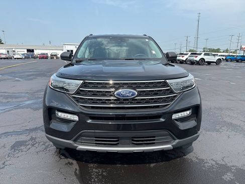 Used 2024 Ford Explorer XLT w/ Equipment Group 202A AWD/4WD image 3
