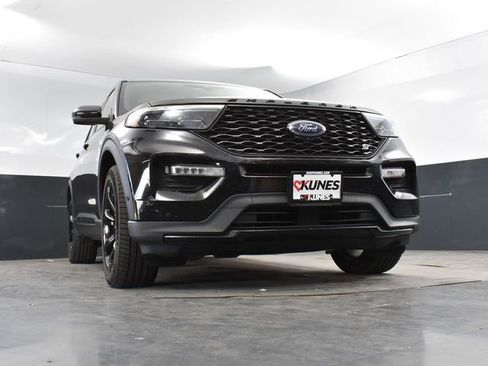 Used 2020 Ford Explorer ST w/ ST Street Pack image 44