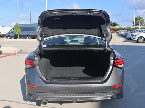 Used 2020 Nissan Sentra SR image 11