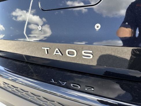 New 2026 Volkswagen Taos SE AWD/4WD image 32
