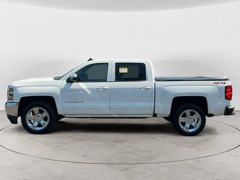 Used 2018 Chevrolet Silverado 1500 LT w/ LT Eassist Package AWD/4WD image 8