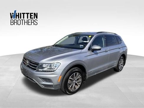 Used 2020 Volkswagen Tiguan SE FWD image 1