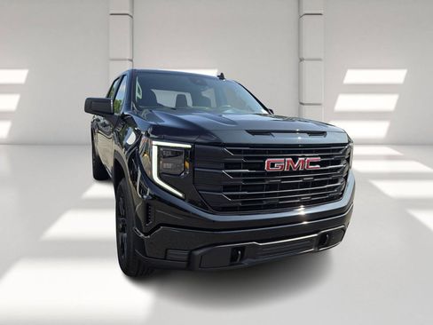 New 2026 GMC Sierra 1500 Pro AWD/4WD image 3