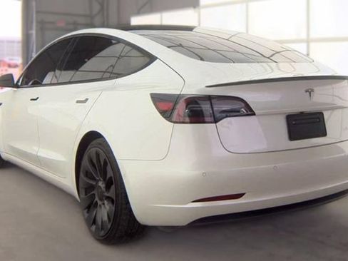 Used 2021 Tesla Model 3 Performance AWD/4WD image 3