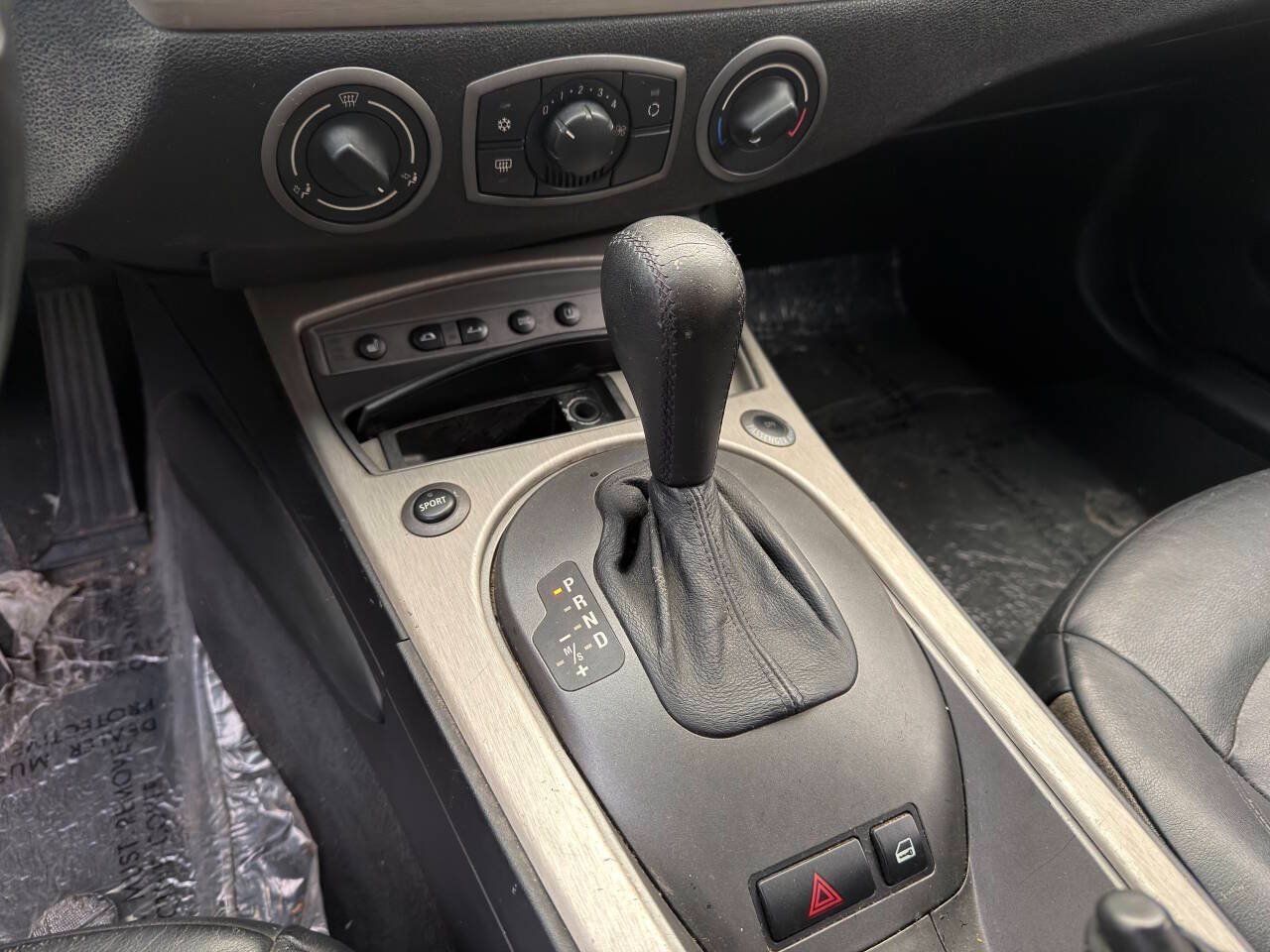 Used 2004 BMW Z4 2.5i RWD image 13
