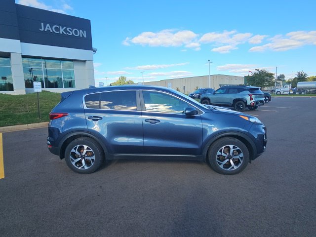 Used 2021 Kia Sportage LX AWD/4WD image 9