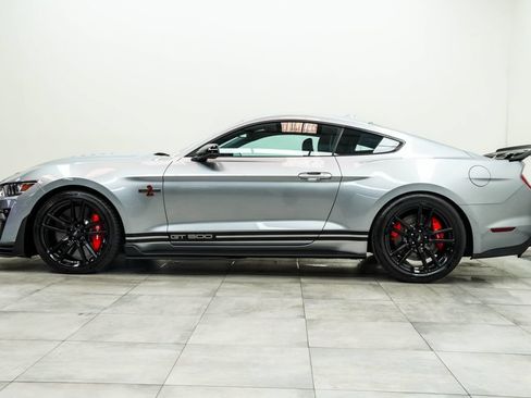 Used 2021 Ford Mustang Shelby GT500 w/ Technology Package RWD image 8