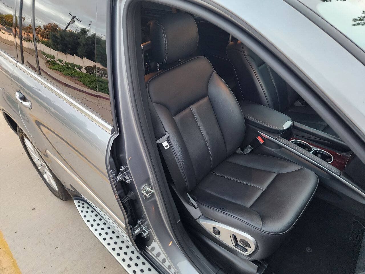 Used 2012 Mercedes-Benz GL 450 4MATIC image 15