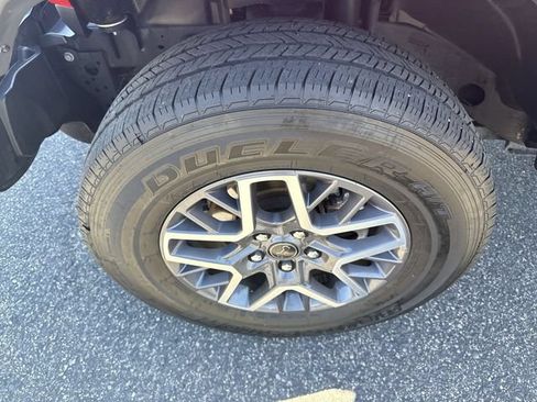 Used 2025 Jeep Wrangler Unlimited Sahara AWD/4WD image 10