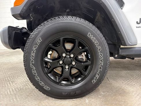 Used 2021 Jeep Wrangler Unlimited Sport AWD/4WD image 13