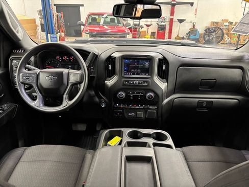 Used 2025 Chevrolet Silverado 2500 Custom w/ Custom Value Package AWD/4WD image 21