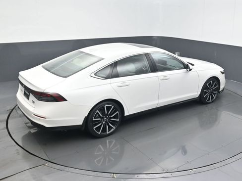 Certified 2023 Honda Accord Touring image 21