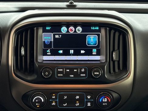 Used 2015 Chevrolet Colorado Z71 AWD/4WD image 23