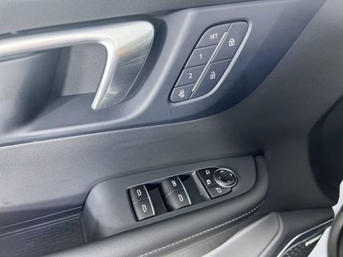 Used 2026 Buick Enclave Sport Touring w/ Power Package FWD image 23