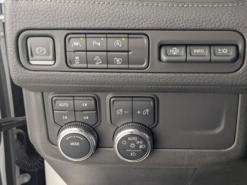 Certified 2023 GMC Yukon XL Denali image 13