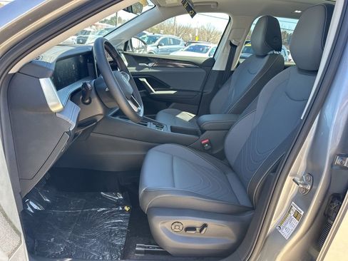 New 2026 Volkswagen Tiguan SE AWD/4WD image 9