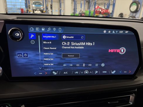 New 2026 Chevrolet Traverse LT w/ Driver Confidence Package image 20