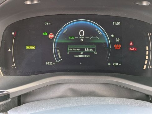 Used 2025 Toyota Camry SE image 11