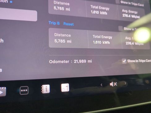 Used 2023 Tesla Model Y AWD image 34