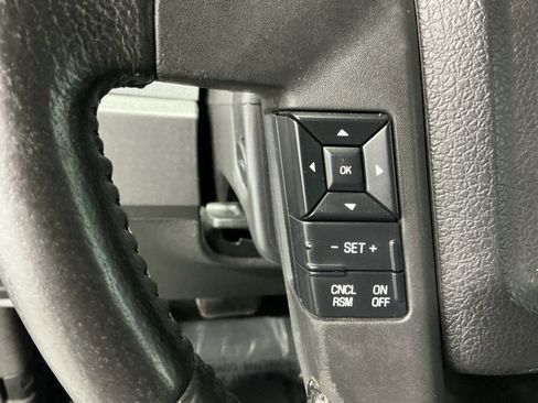 Used 2011 Ford F150 XLT w/ XLT Convenience Pkg image 9