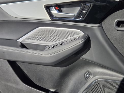 Certified 2025 Acura MDX w/ Technology Package image 30