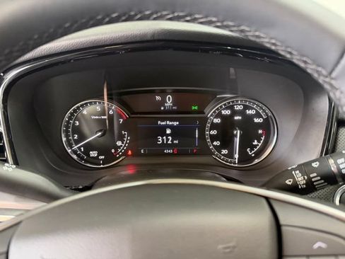 Used 2025 Cadillac XT5 Luxury w/ LPO, Floor Liner Package FWD image 29