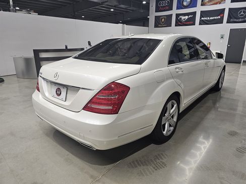Used 2010 Mercedes-Benz S 550 image 13