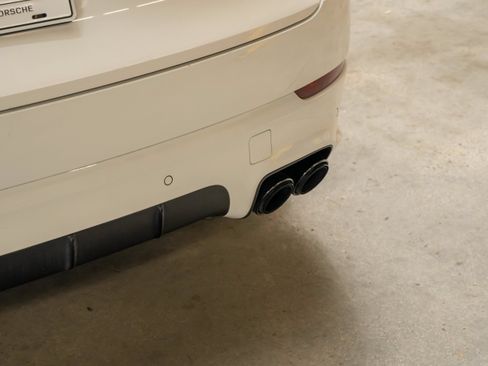 Used 2021 Porsche Cayenne GTS AWD/4WD image 15