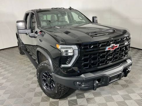 Used 2025 Chevrolet Silverado 2500 ZR2 w/ ZR2 Bison Edition AWD/4WD image 41