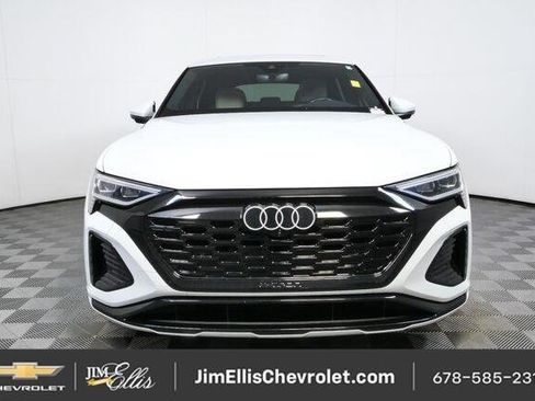 Used 2024 Audi Q8 e-tron Premium Plus w/ Premium Plus Package AWD/4WD image 37