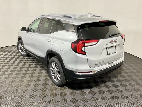 Used 2022 GMC Terrain SLT image 10