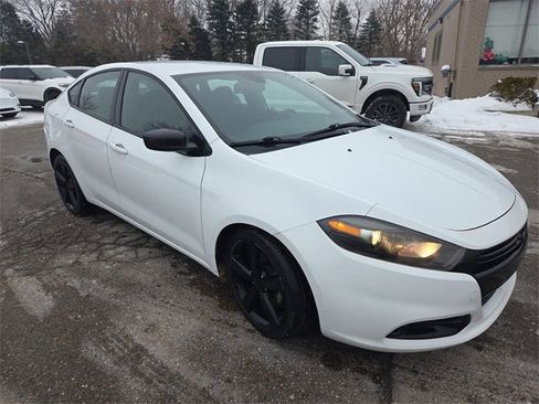 Used 2015 Dodge Dart SXT image 3