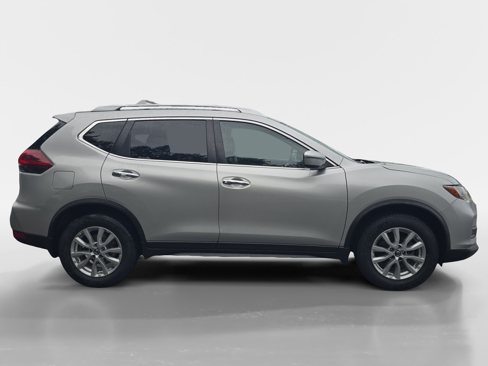 Used 2019 Nissan Rogue S w/ Special Edition Package FWD image 7