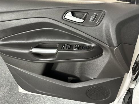 Used 2019 Ford Escape SEL image 33